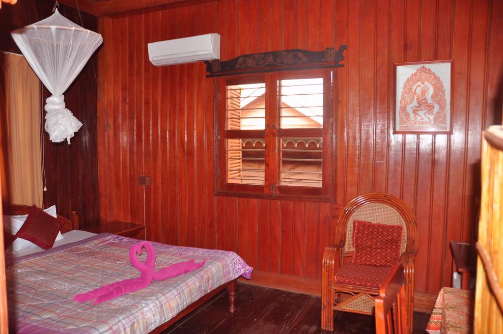 Big Lyna Villa Siem Reap Exterior foto